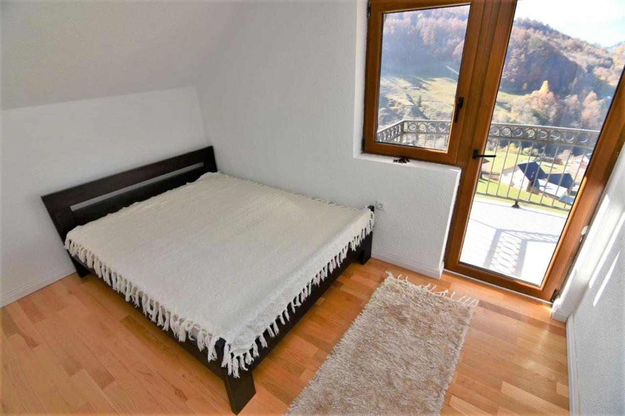 1060 Meet Eat Hike & Tour Villa Plav Exterior foto