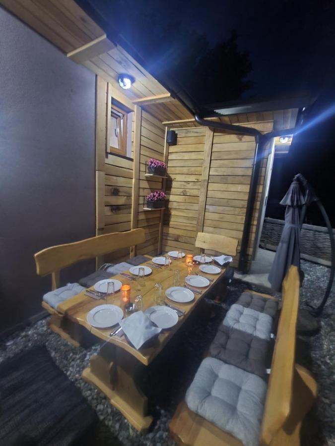 1060 Meet Eat Hike & Tour Villa Plav Exterior foto