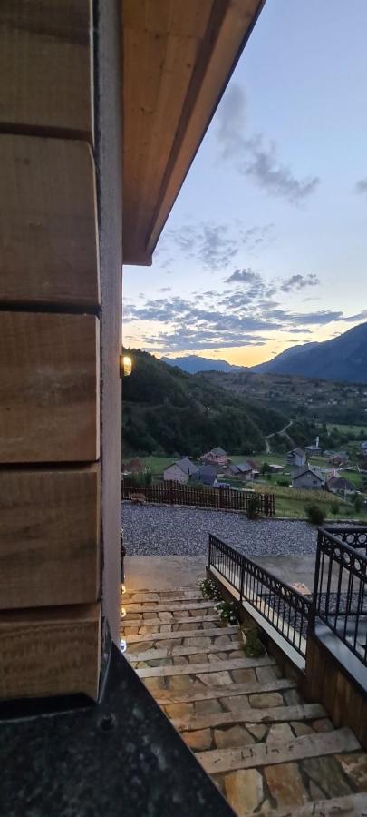 1060 Meet Eat Hike & Tour Villa Plav Exterior foto